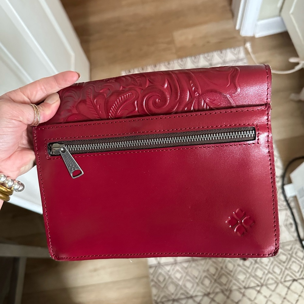 Patricia Nash Hand-Tooled Floral Leather Crossbody Bag - Red - Picture 4 of 5